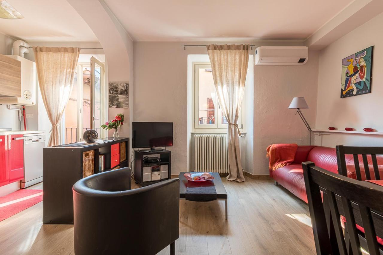 Apartment Delle Rose - ميناجيو المظهر الخارجي الصورة