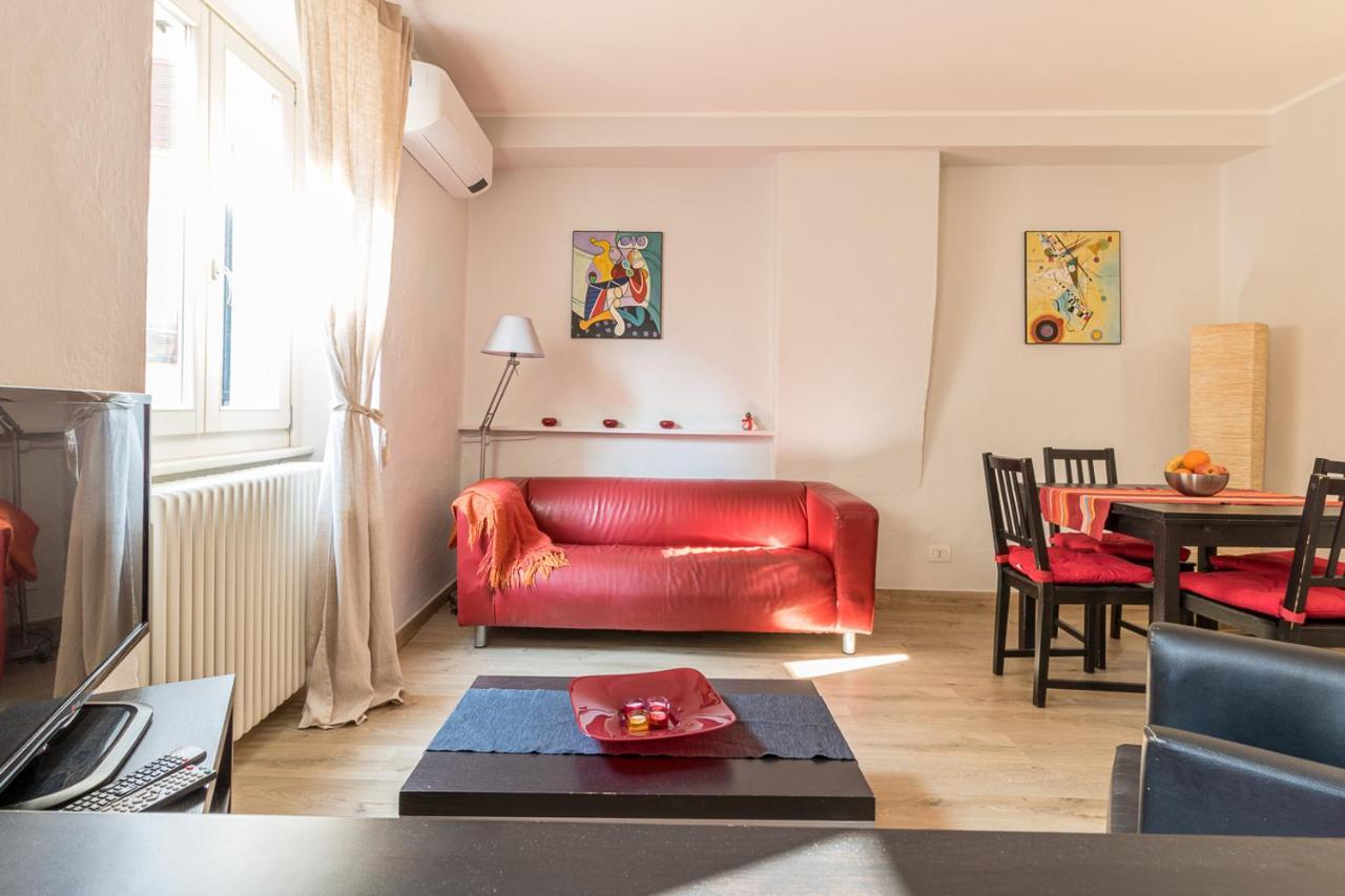 Apartment Delle Rose - ميناجيو المظهر الخارجي الصورة